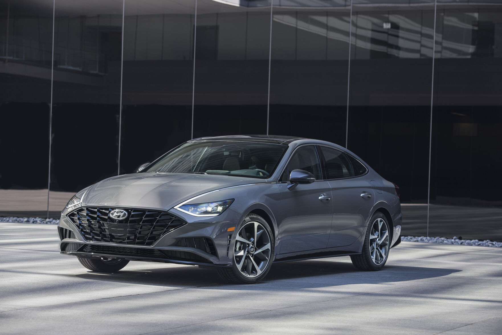 Large-47294-2022Sonata.jpg